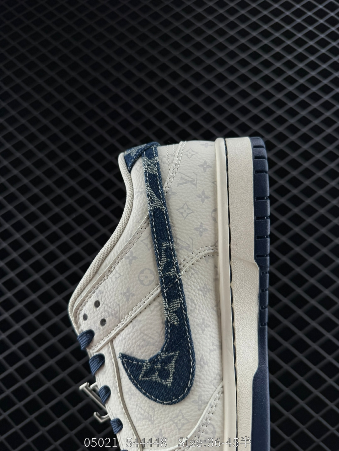 Travis Scott x Air Jordan 1 ” Reverse Mocha “